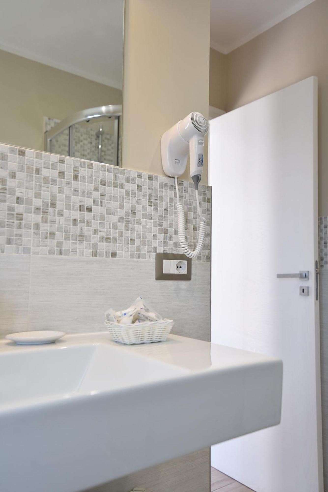 Relais Milo Hotel Аджерола Стая снимка